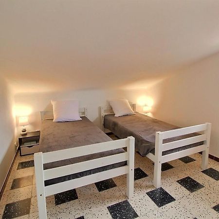 Meuble Trois Etoiles Au Premier Etage D'Une Maison Typique Saint-Cyprien  Exterior foto