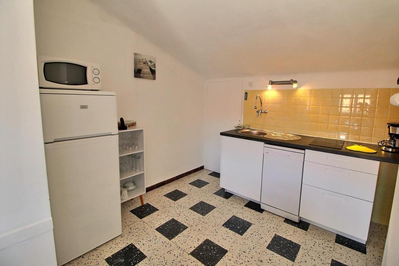 Meuble Trois Etoiles Au Premier Etage D'Une Maison Typique Saint-Cyprien  Exterior foto
